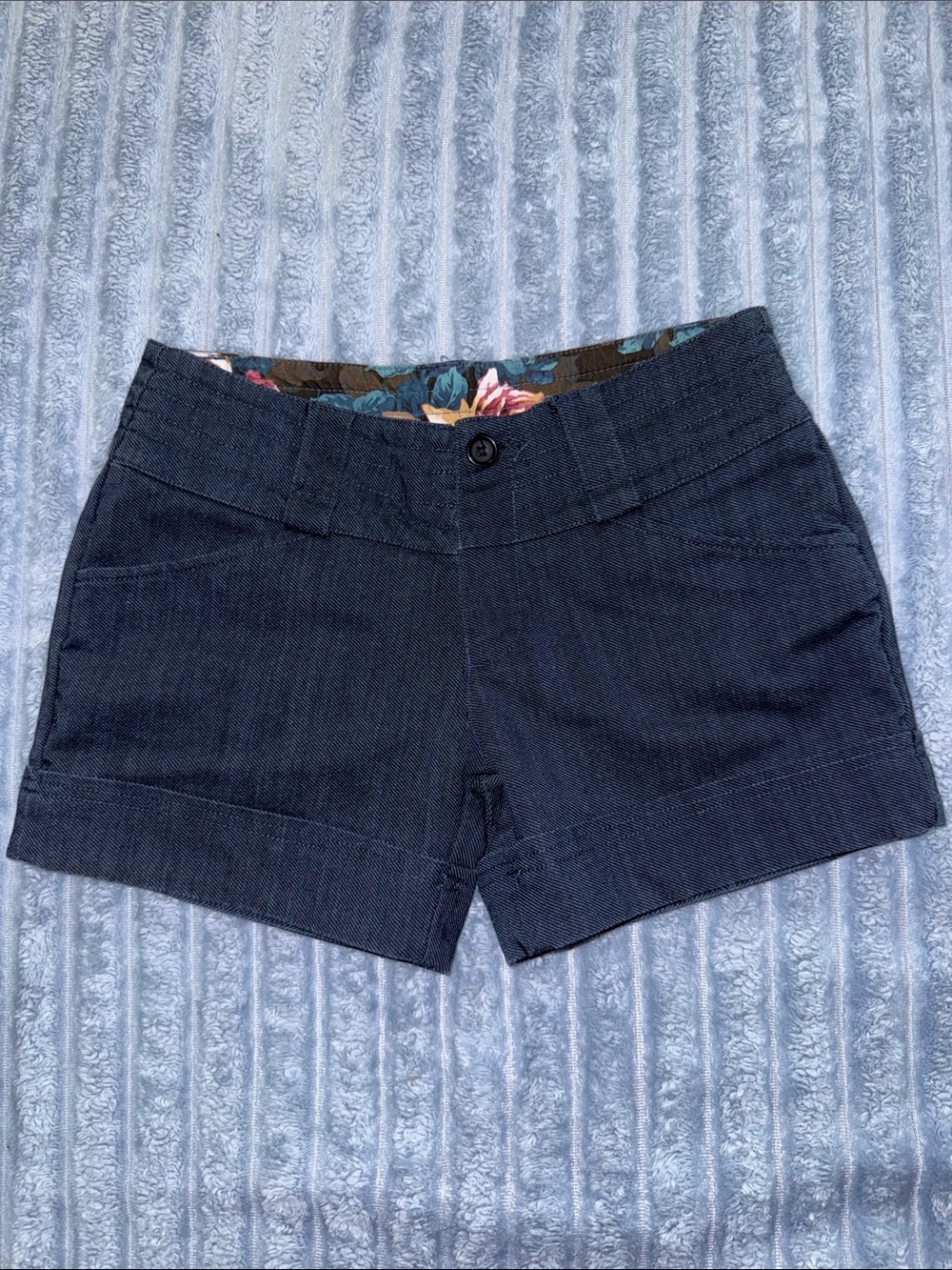 Vintage Y2K Mirth Bird Textured Cotton Cuffed Shorts - Size S/M